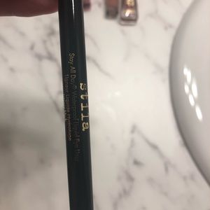 NEW Stilia EyeLiner